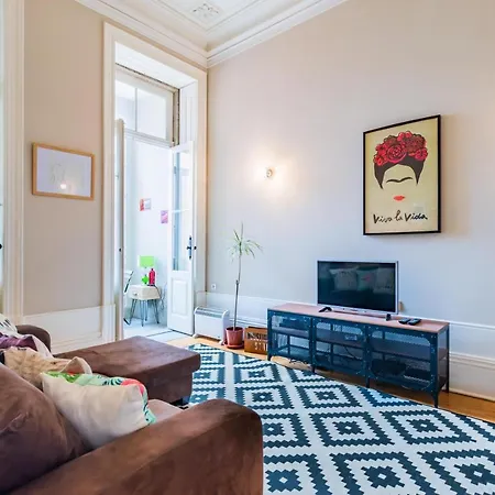 Marques 191 - Classy Modern Flat With Garden
