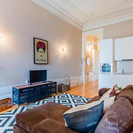 Apartment Marques 191 - Classy Modern Flat With Garden *