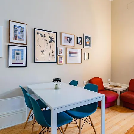 Marques 191 - Classy Modern Flat With Garden *