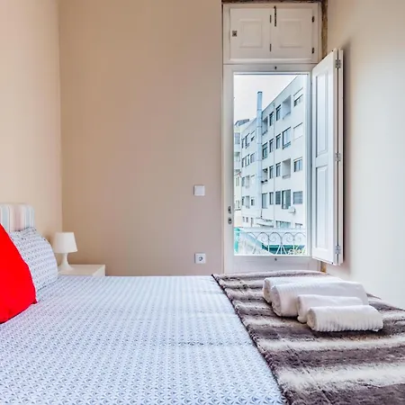 Marques 191 - Classy Modern Flat With Garden Porto