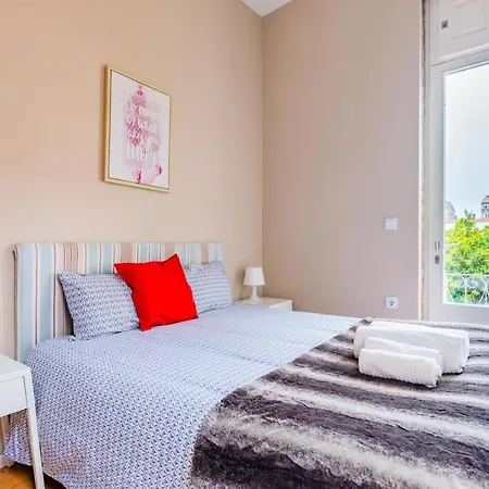 Marques 191 - Classy Modern Flat With Garden Porto